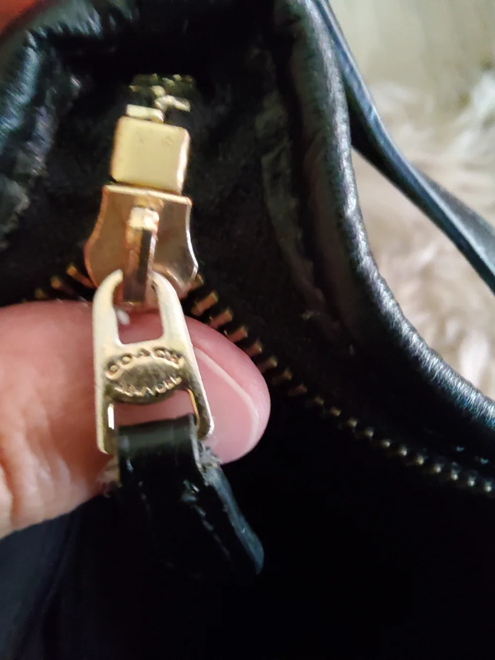 Coach Brown/Black Signature File Crossbody Bag/Shoulder Bag GUC ~ VGUC